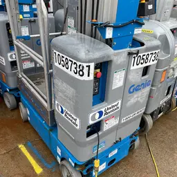2017 Genie GR-20 Self-Propelled One-Person Lift