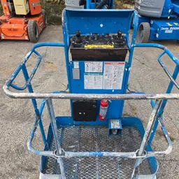 2015 Genie Z-40/23N RJ Articulating Boom Lift