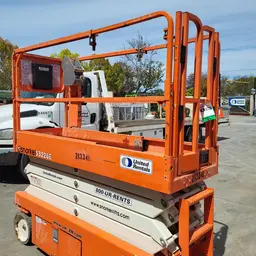 2018 Snorkel S3226E Scissor Lift