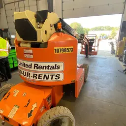 2013 JLG E450AJ Articulating Boom Lift