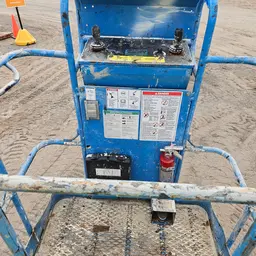 2014 Genie Z-40/23N RJ Articulating Boom Lift