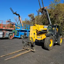 2016 JCB 507-42 Forklift