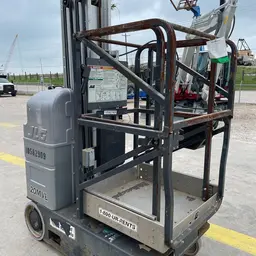2017 JLG 20MVL Self-Propelled One-Person Lift