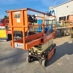 2017 JLG 1932R Scissor Lift