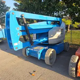 2013 Genie Z-40/23N RJ Articulating Boom Lift