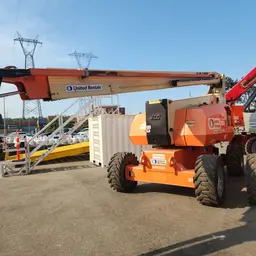 2016 JLG 800AJ Articulating Boom Lift