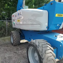 2015 Genie Z-80/60 Articulating Boom Lift