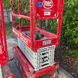 2018 MEC MICRO 19 Scissor Lift