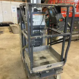 2017 JLG 20MVL Self-Propelled One-Person Lift