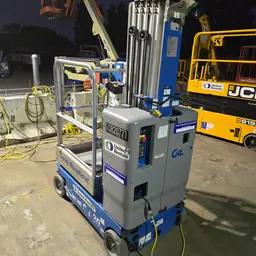 2018 Genie GR-20 Self-Propelled One-Person Lift