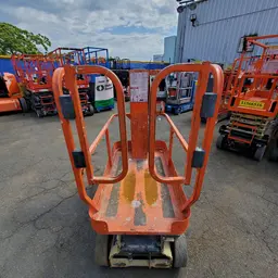 2014 JLG 1230ES Self-Propelled One-Person Lift