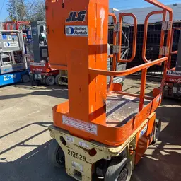 2018 JLG 1230ES Self-Propelled One-Person Lift