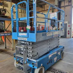 2016 Genie GS-3246 Scissor Lift