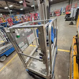 2019 Genie GR-20 Self-Propelled One-Person Lift