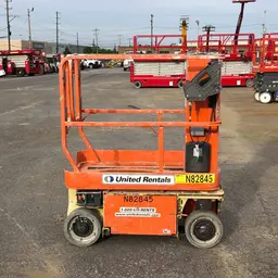 2014 JLG 1230ES Self-Propelled One-Person Lift