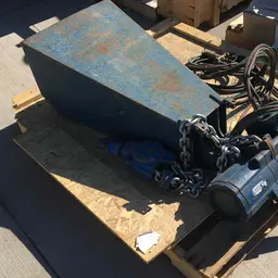 2011 JD NEUHAUS PROFI 3T 6T Hoist