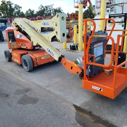 2014 JLG E400AN Articulating Boom Lift