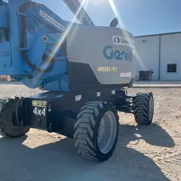2016 Genie Z-62/40 Articulating Boom Lift