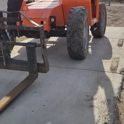 2016 SKYTRAK 6042 Forklift