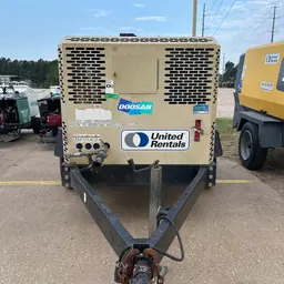 2018 Doosan P425/HP375WCUT4 Air Compressor