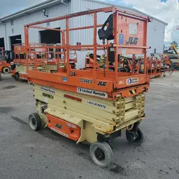 2017 JLG 3246ES Scissor Lift