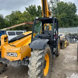 2017 JLG 742 Forklift