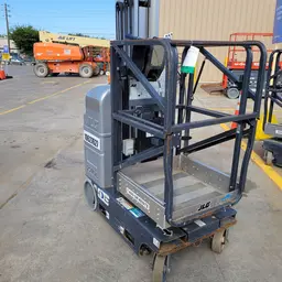 2017 JLG 20MVL Self-Propelled One-Person Lift