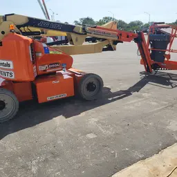 2016 JLG E450AJ Articulating Boom Lift