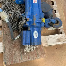 2012 JD NEUHAUS PROFI 10T Hoist