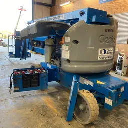2015 Genie Z-40/23N RJ Articulating Boom Lift