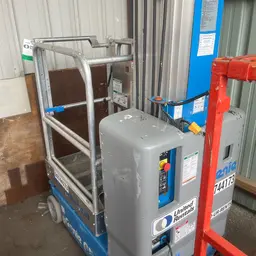 2018 Genie GR-20 Self-Propelled One-Person Lift