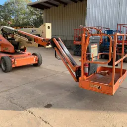 2014 JLG E450AJ Articulating Boom Lift