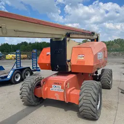 2013 JLG 800AJ Articulating Boom Lift