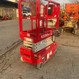 2018 MEC 1330SE Scissor Lift
