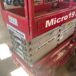 2018 MEC MICRO 19 Scissor Lift