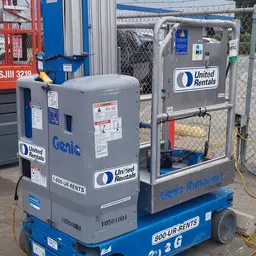 2016 Genie GR-20 Self-Propelled One-Person Lift