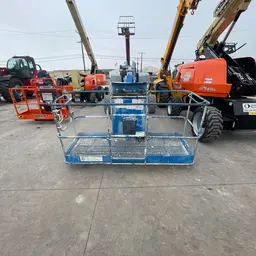 2016 Genie Z-60/37FE Articulating Boom Lift