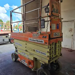 2016 JLG 2632ES Scissor Lift