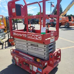 2019 MEC MICRO 19 Scissor Lift