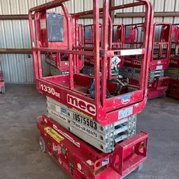 2017 MEC 1330SE Scissor Lift