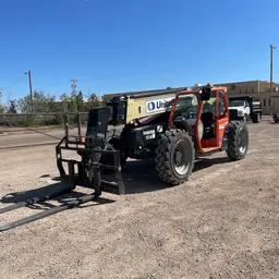 2016 JLG 642 Forklift