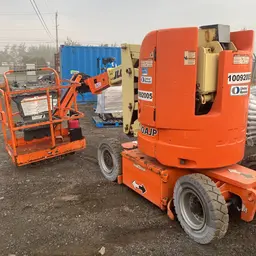 2012 JLG E300AJP Articulating Boom Lift