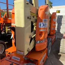2014 JLG E300AJP Articulating Boom Lift
