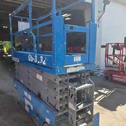 2017 Genie GS-3232 Scissor Lift