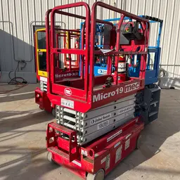 2018 MEC MICRO 19 Scissor Lift
