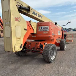 2015 JLG 800AJ Articulating Boom Lift