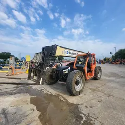 2016 JLG 642 Forklift