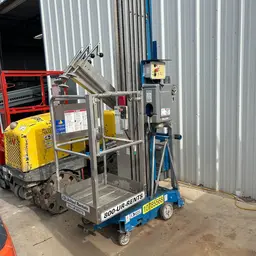 2018 Genie AWP-40SDC Pusharound Lift