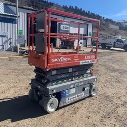2015 Skyjack SJIII3219 Scissor Lift
