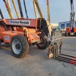 2017 SKYTRAK 6042 Forklift